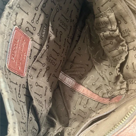 Fossil Vintage Reissue Brown and Tan Leather Shoulder Bag Distressed - Picture 9 of 16